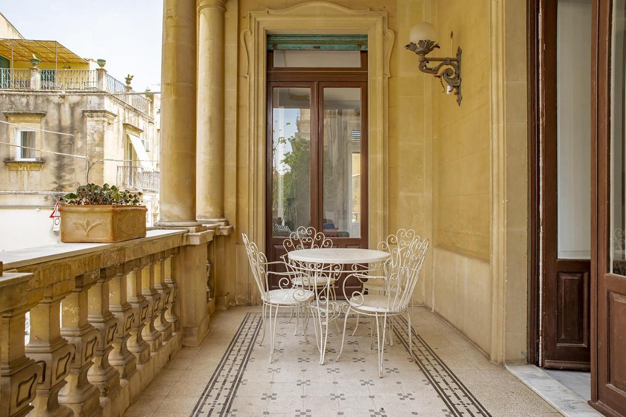 Cavour Apartments By Wonderful Italy Noto Bagian luar foto