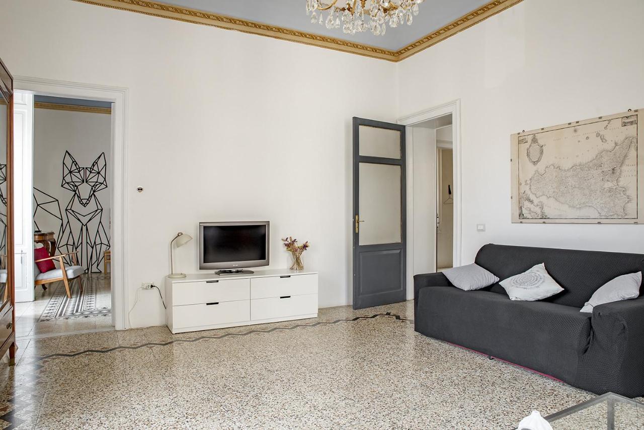 Cavour Apartments By Wonderful Italy Noto Bagian luar foto